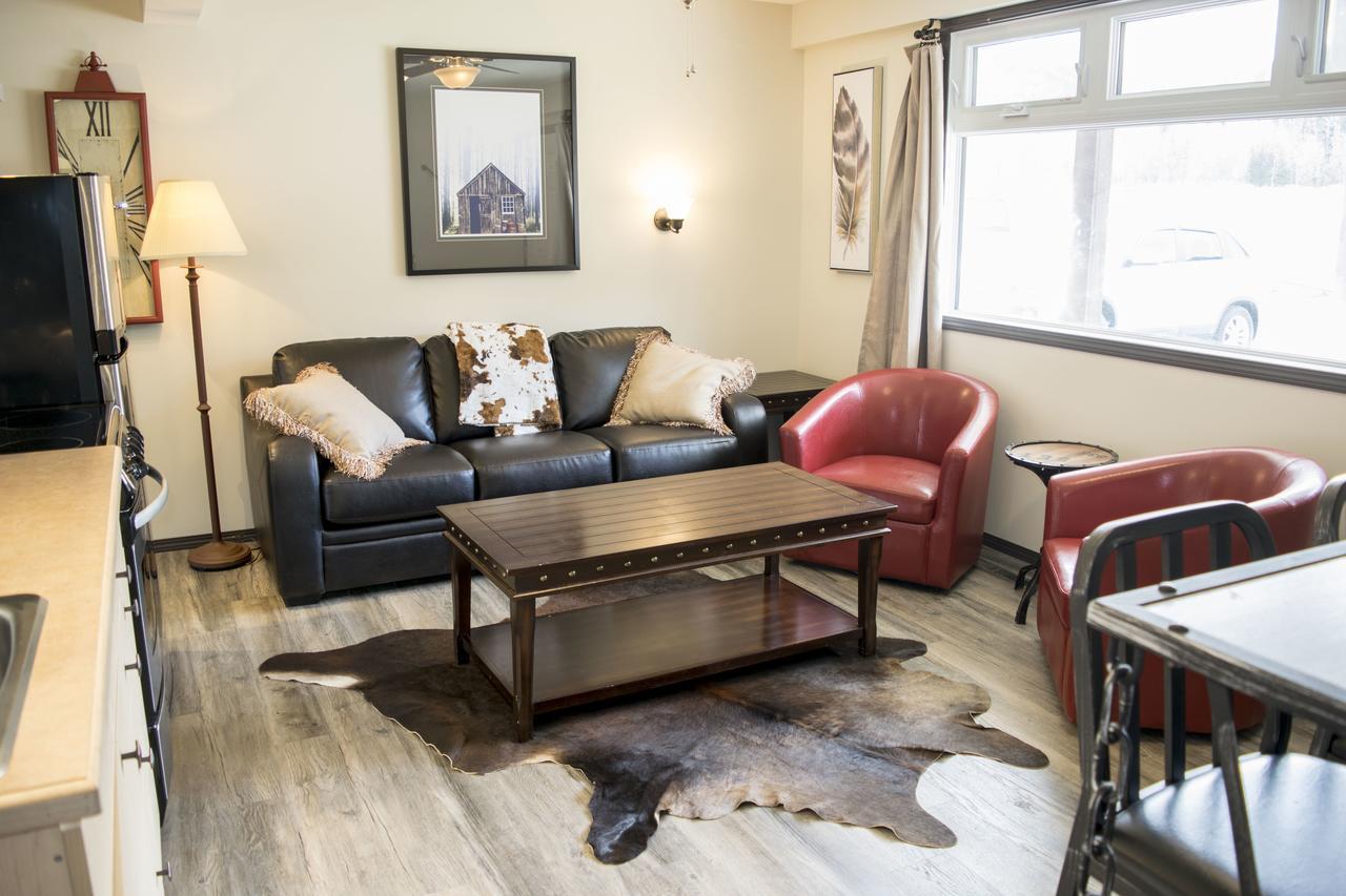 Yamnuska Suites Canmore Eksteriør billede