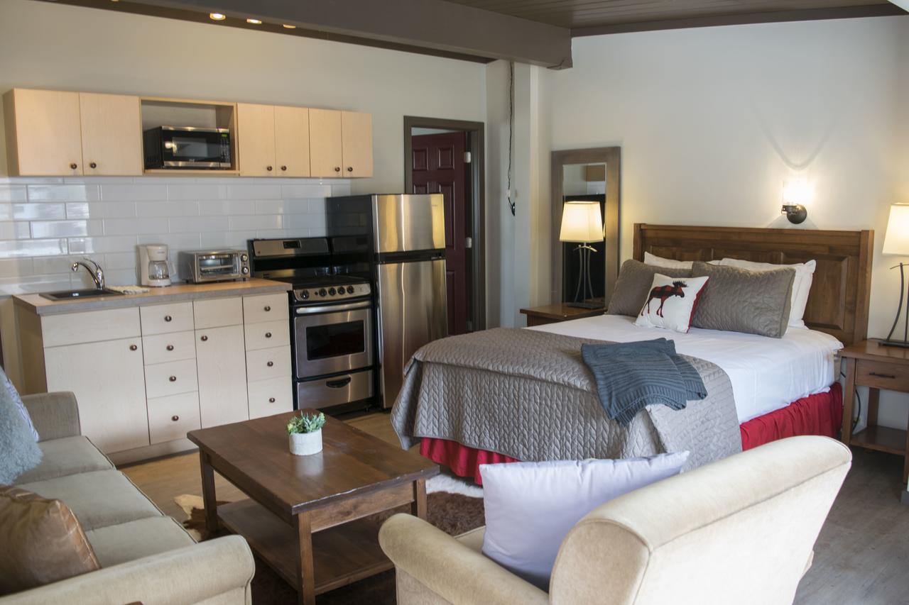 Yamnuska Suites Canmore Eksteriør billede