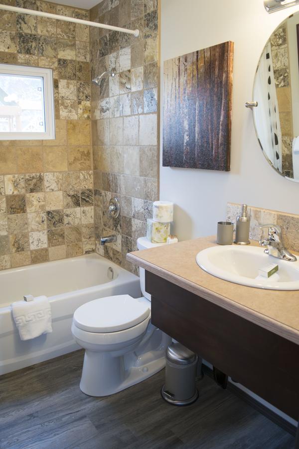 Yamnuska Suites Canmore Eksteriør billede