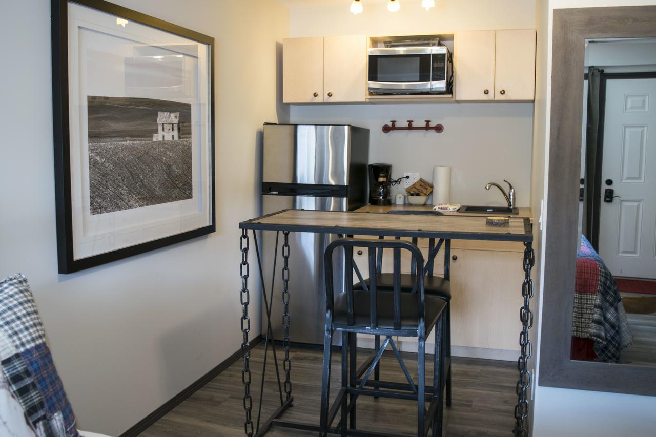 Yamnuska Suites Canmore Eksteriør billede